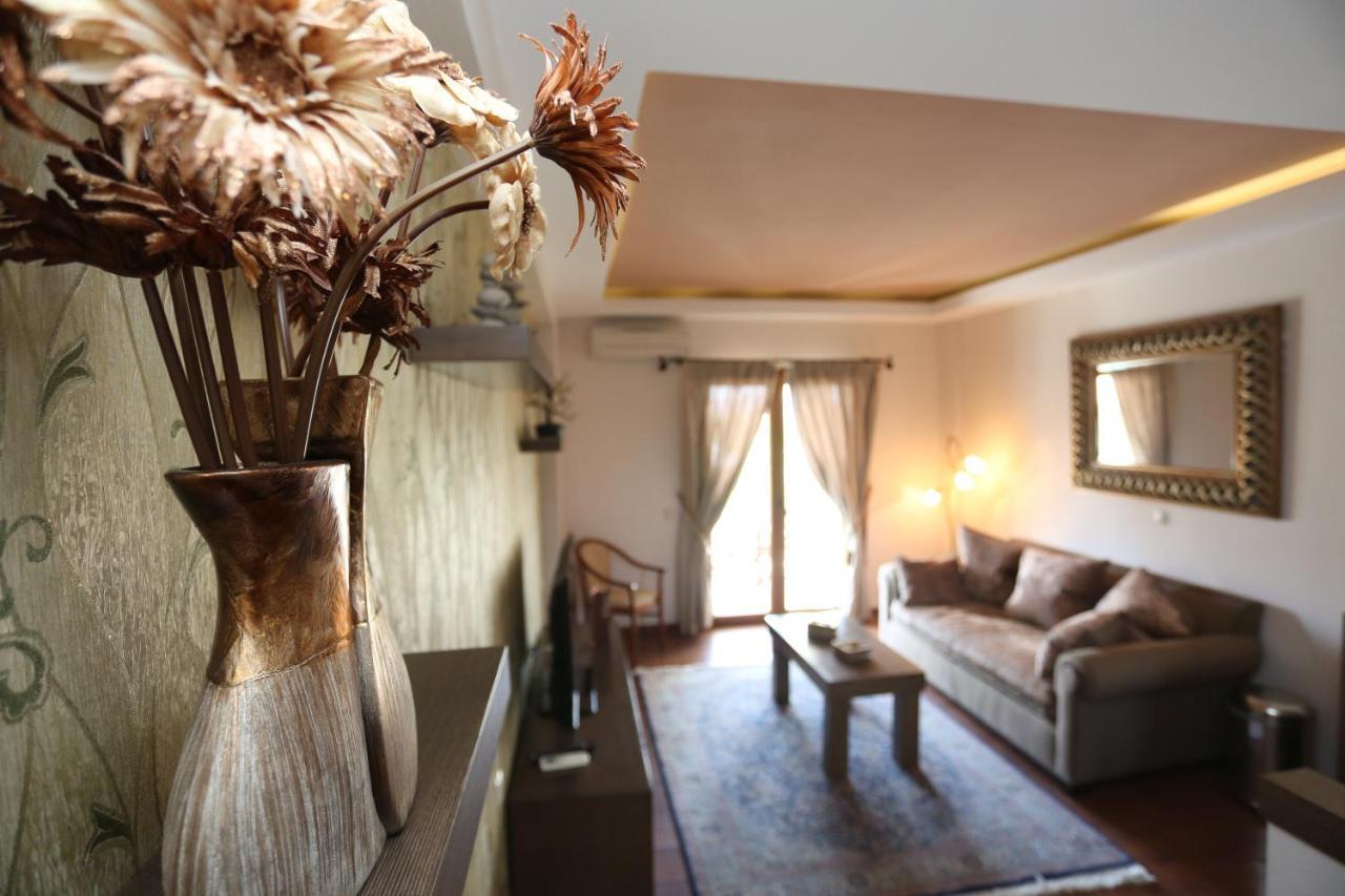 Country Inn Kallithea  Extérieur photo