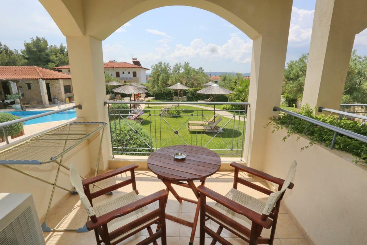 Country Inn Kallithea  Extérieur photo